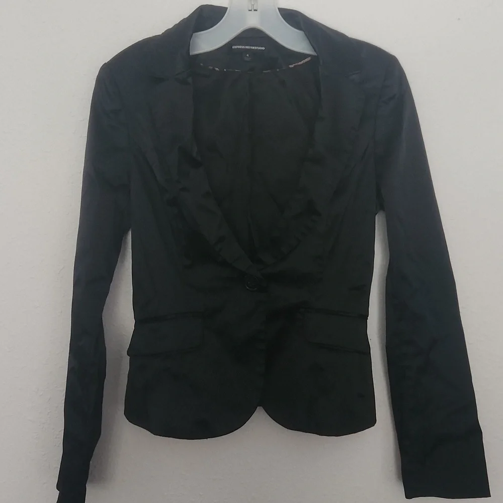 🌞2/$30 // EXPRESS DESIGN STUDIO: Black Satin Blazer - Picture 2 of 8